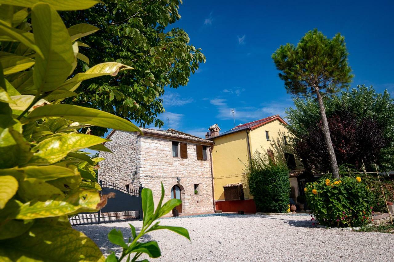 Casamenetto Vacanze Apartment Sassoferrato Exterior foto